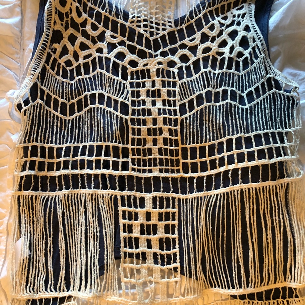 Tank - Picture 4 of 4